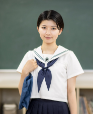 日本人女子学生の写真